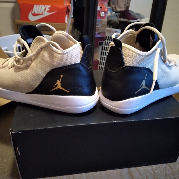 Jordan - Picture 4 of 7